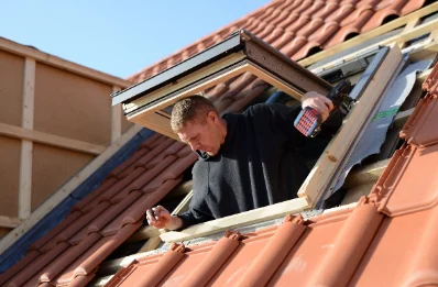 Pose de fenêtres de toit Velux à Marnay